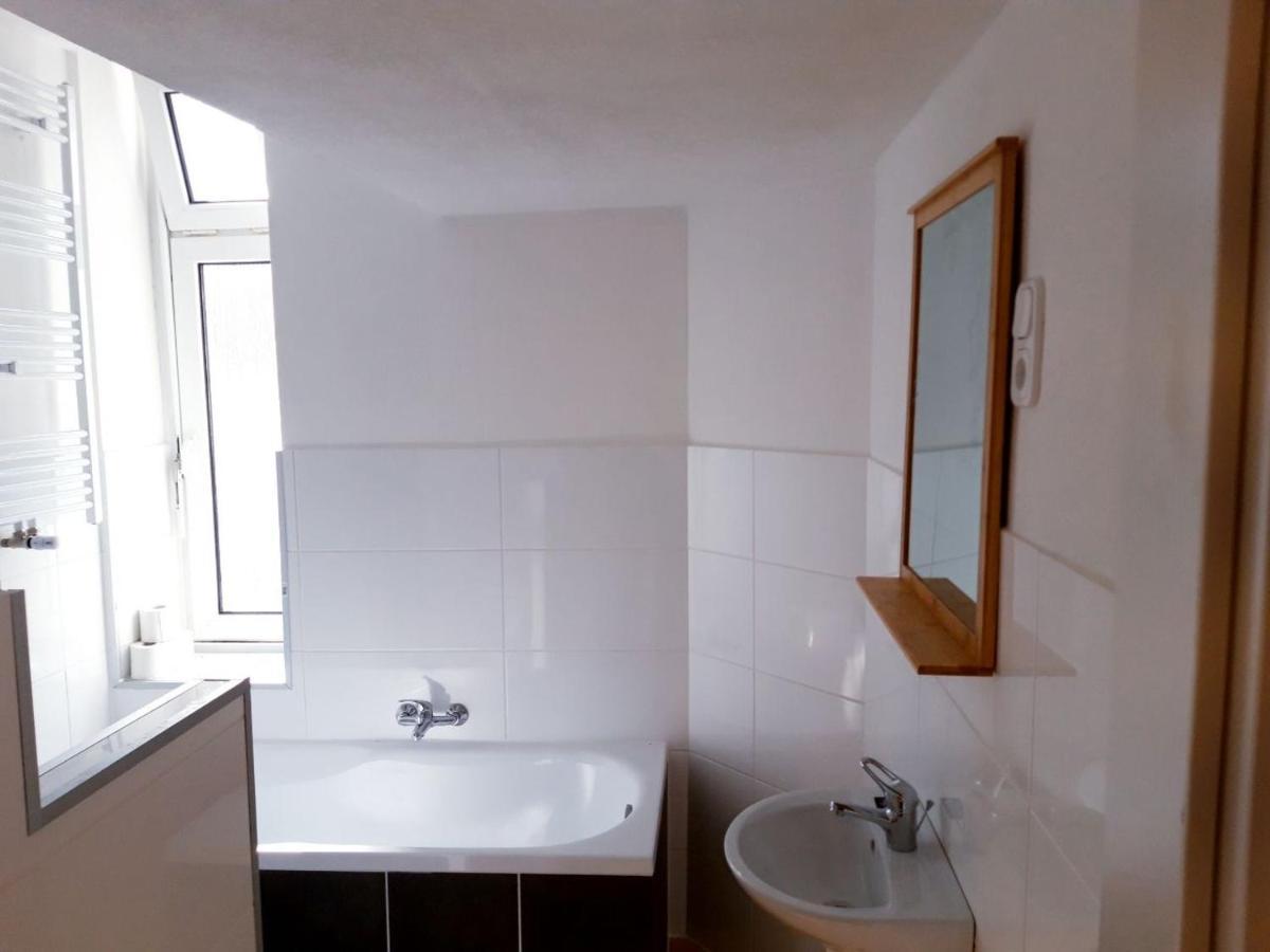 Appartment Am Hafen Von Stralsund Buitenkant foto